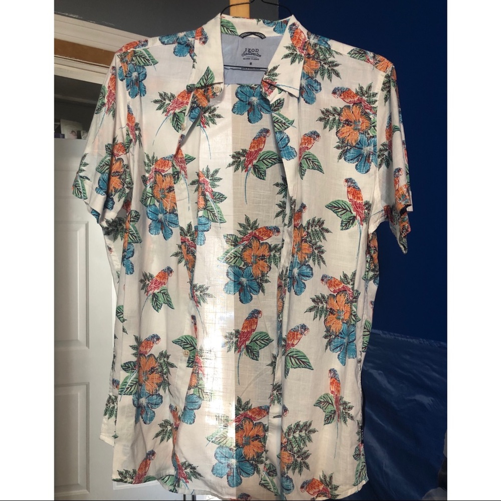 Izod Hawaiian Short Sleeve Button Down